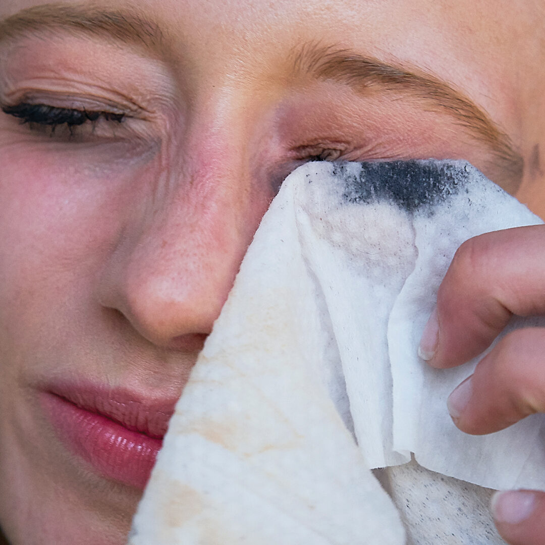 The Best Way to Remove Makeup