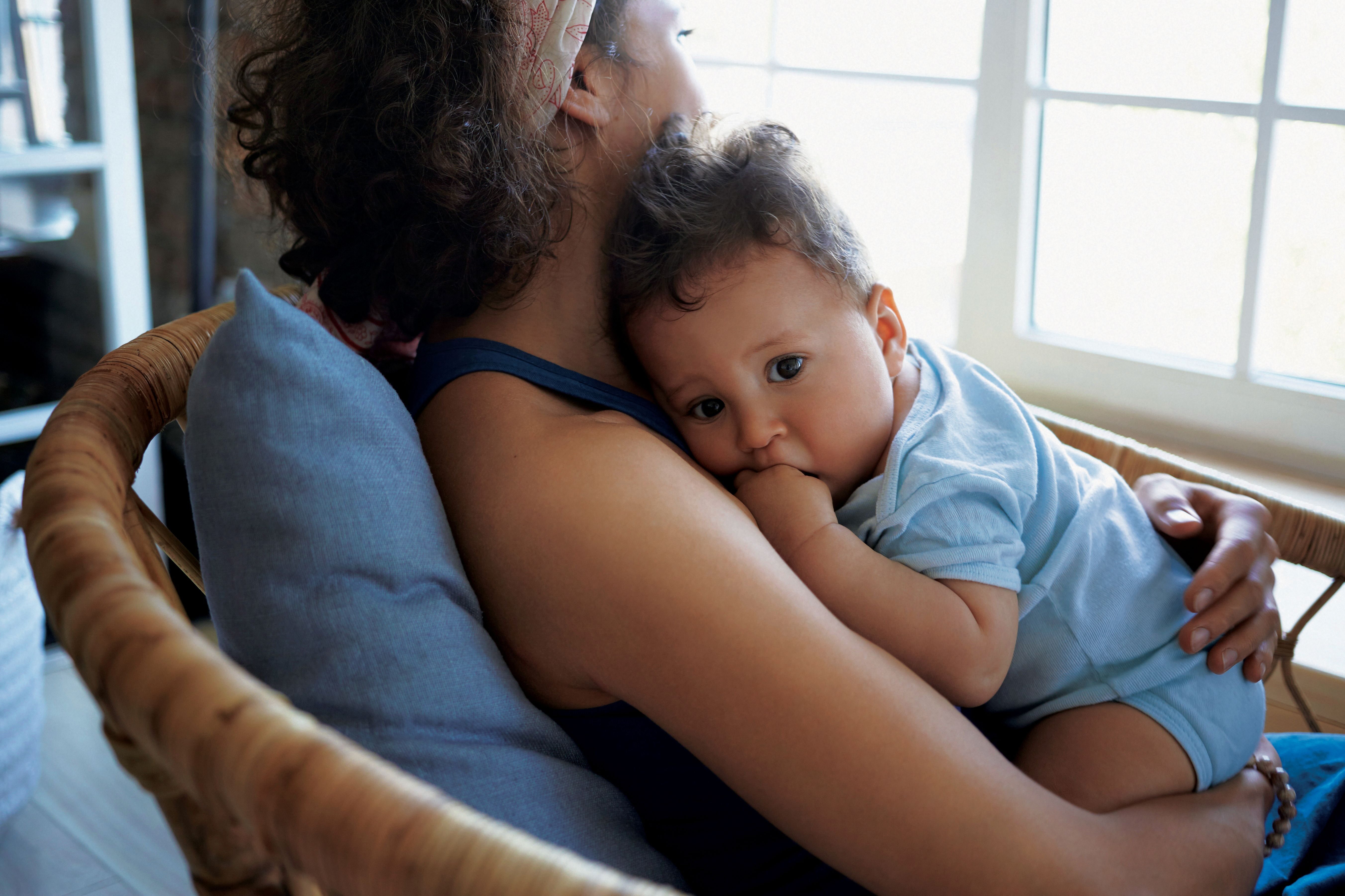 Ansiedad por separación en bebés: cómo manejar esta etapa